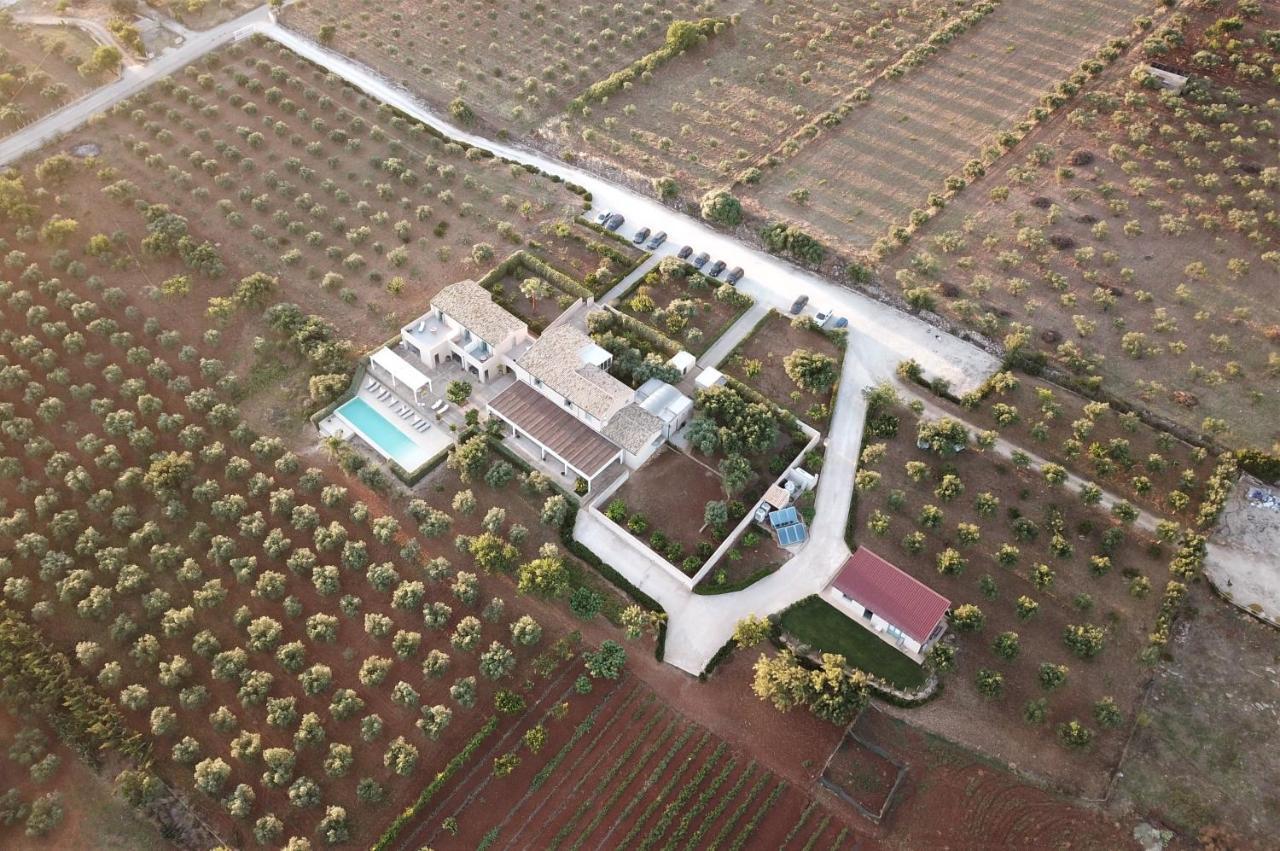 מלון מנפי Relais Casina Miregia מראה חיצוני תמונה